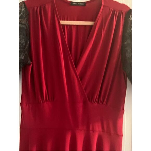 Audrey Whitmore Women’s Red and Black Lace Dress no size - Picture 2 of 6